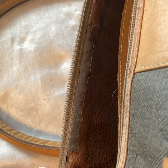 Authentic Vintage Fendi monogram handbag Boston - Picture 12 of 12